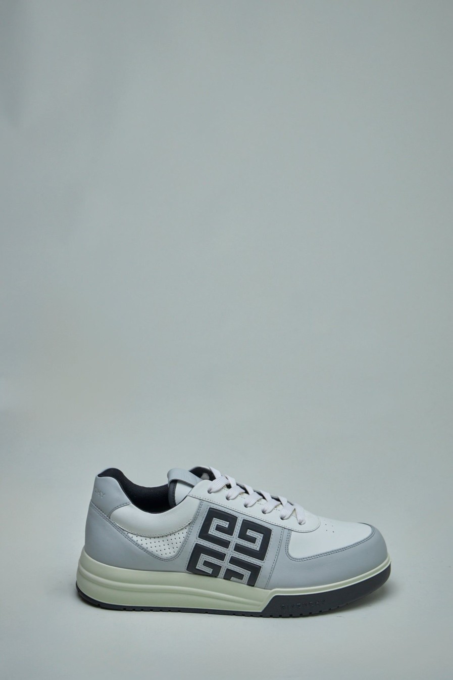 Givenchy G4 Low Top Sneakers Clearance