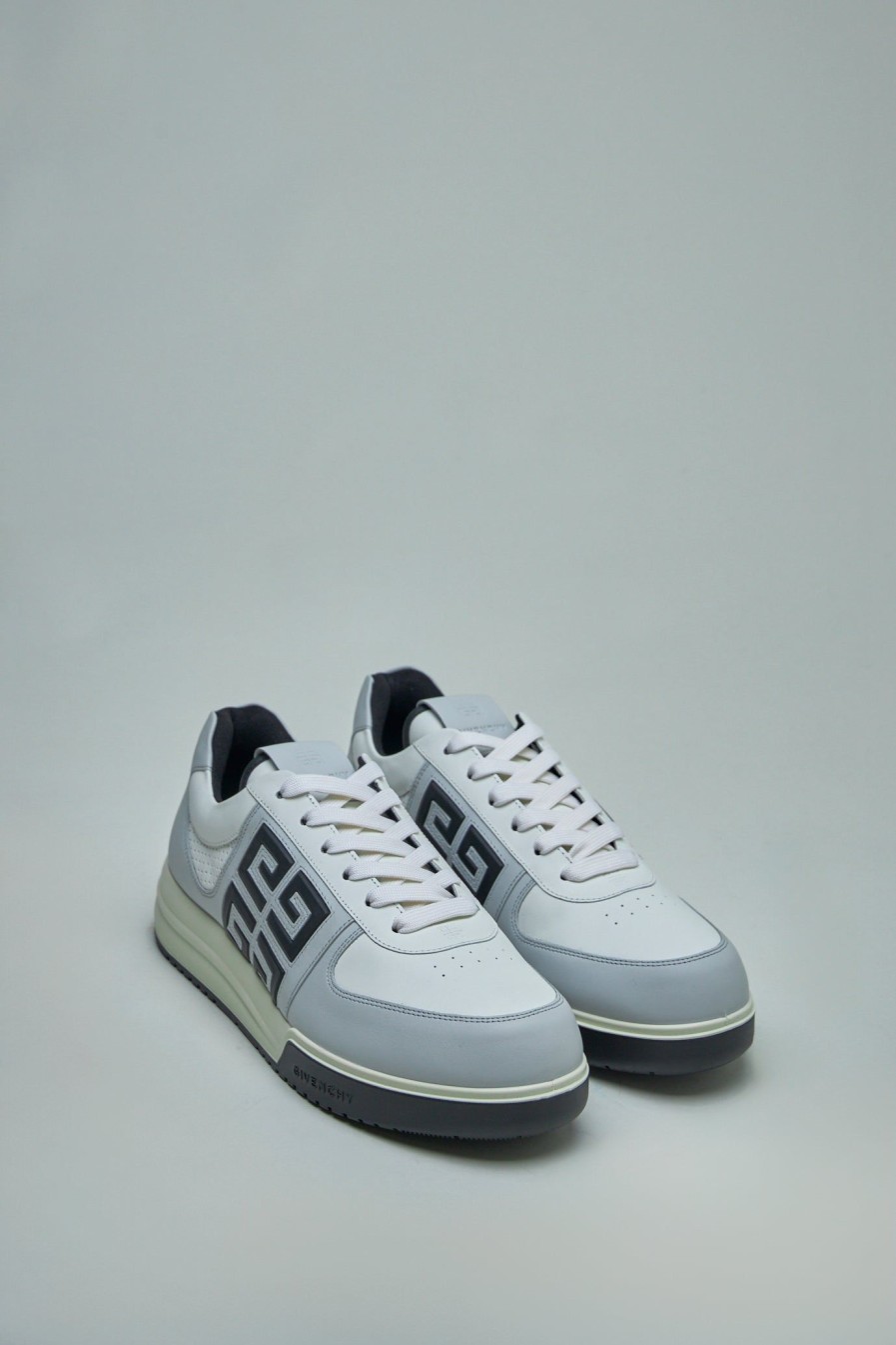 Givenchy G4 Low Top Sneakers Clearance