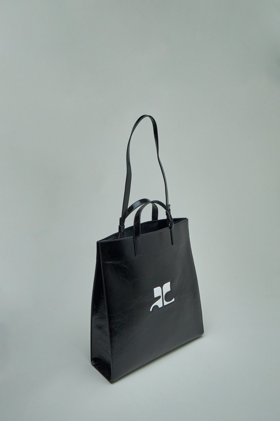 Courrèges Heritage Naplack Tote Bag Wholesale