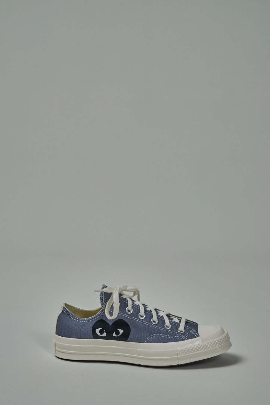 PLAY Comme des Garçons x Converse Low Sneakers Best