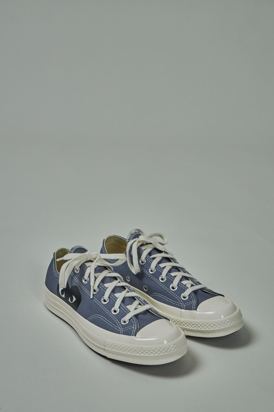 PLAY Comme des Garçons x Converse Low Sneakers Best