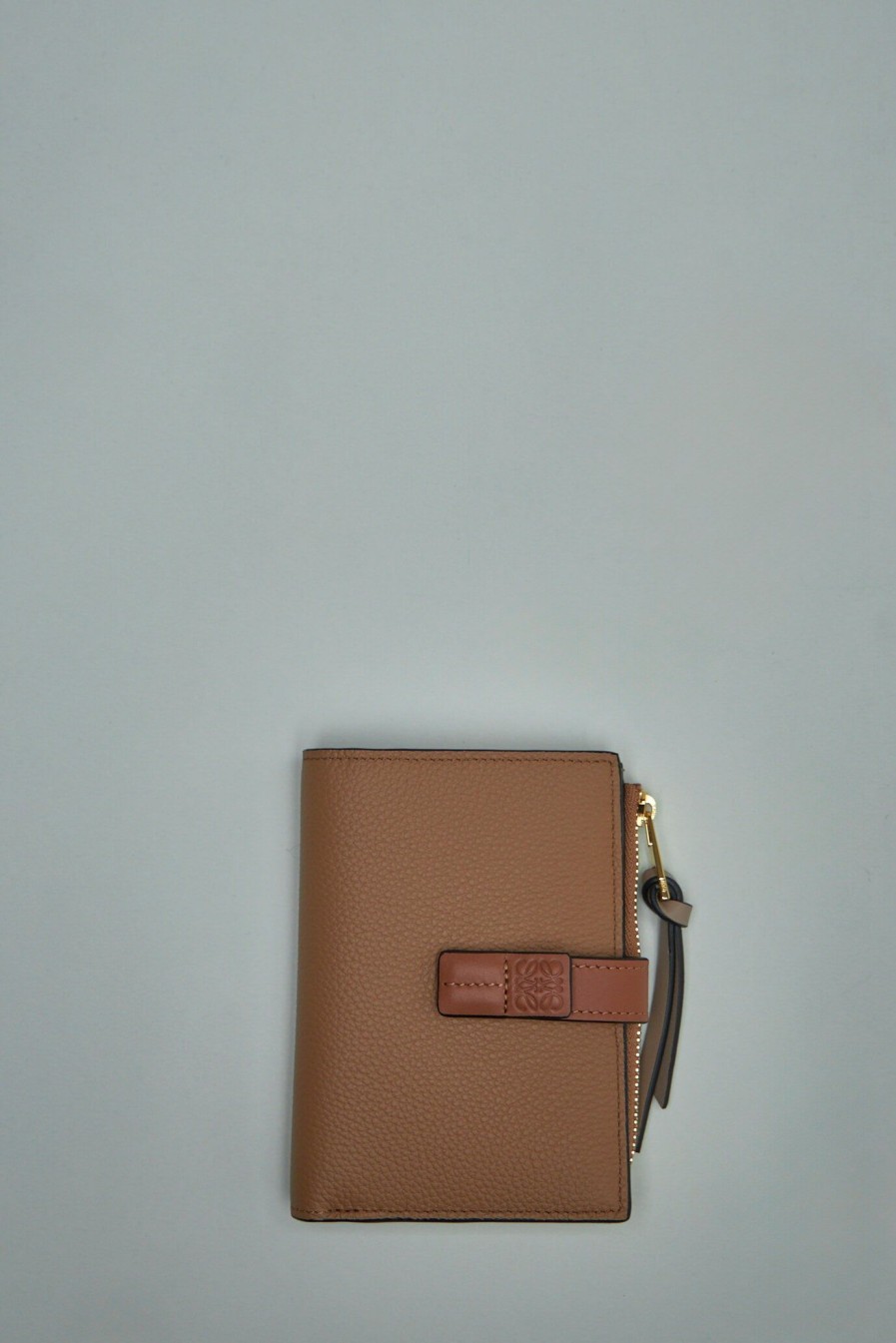 Loewe Slim Compact Wallet Toffe/Tan Clearance