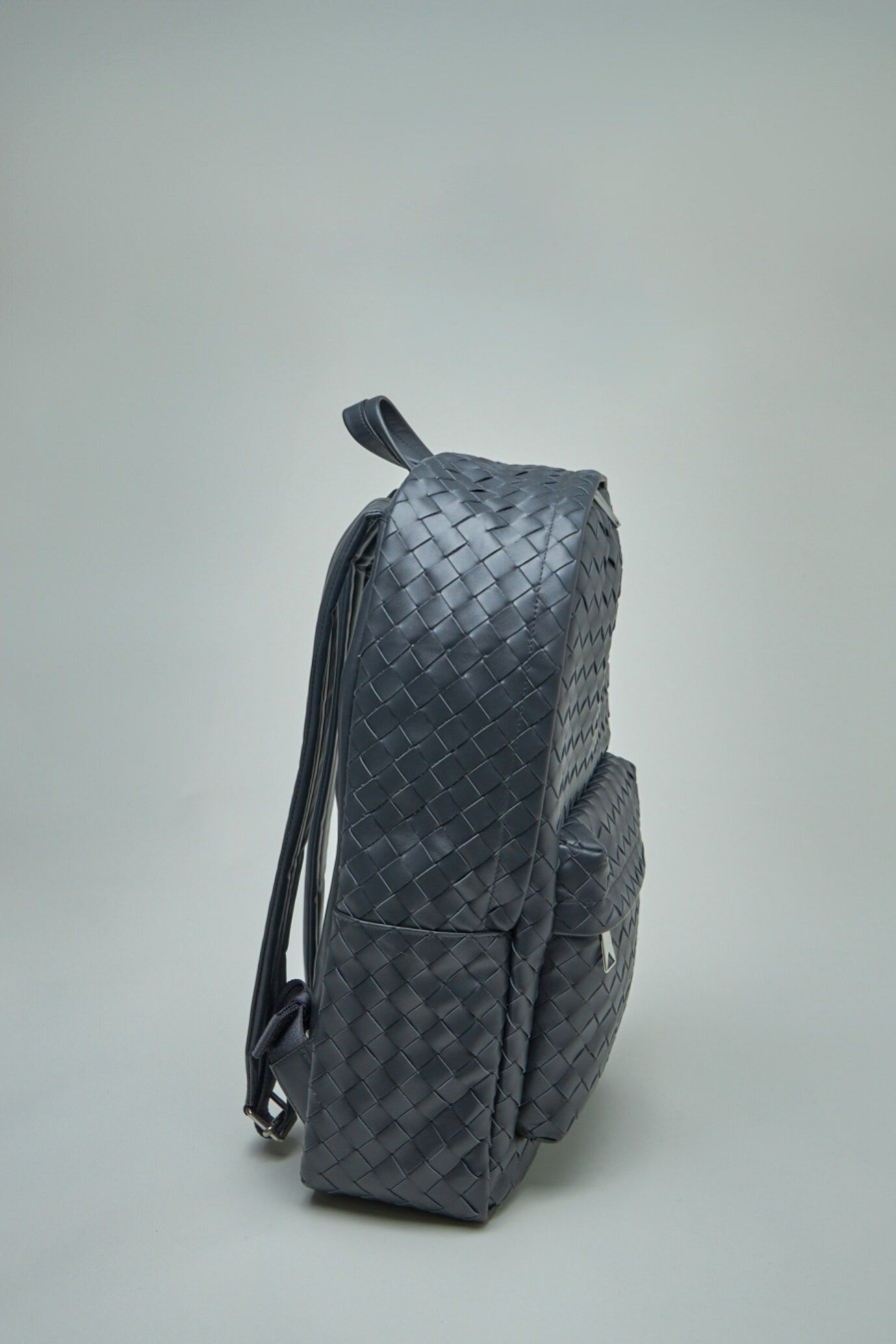 Bottega Veneta Medium Intrecciato Backpack Hot