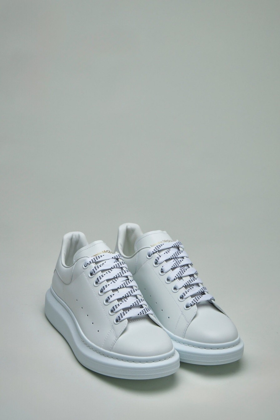 Alexander McQueen Larry Sneaker Best