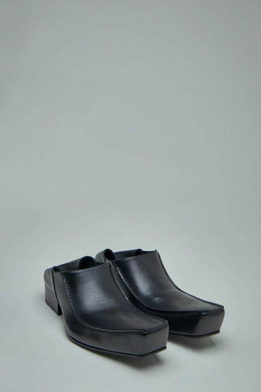 Balenciaga Romeo Mule Matt Calfskin Wholesale