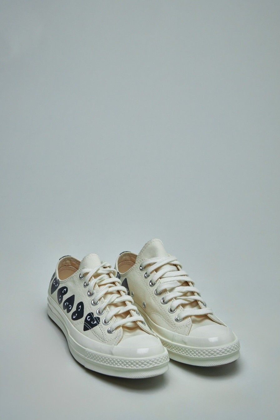 PLAY Comme des Garçons x Converse Multi Heart Low Top New